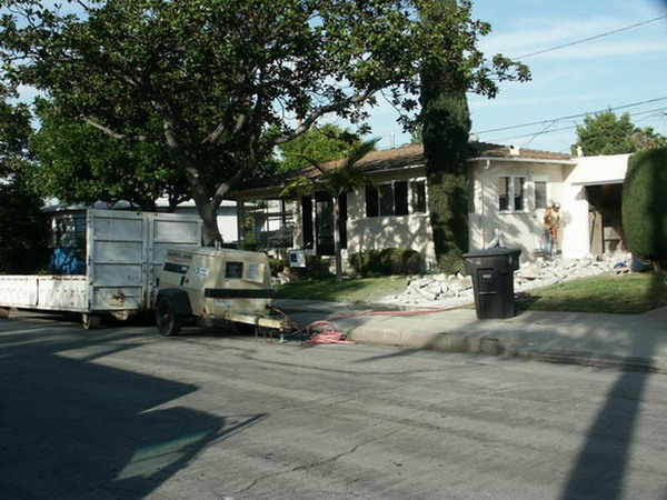 1414 Park Ave Long Beach 90804 Circle Area 3 Home Flip - Demolition Photo 01